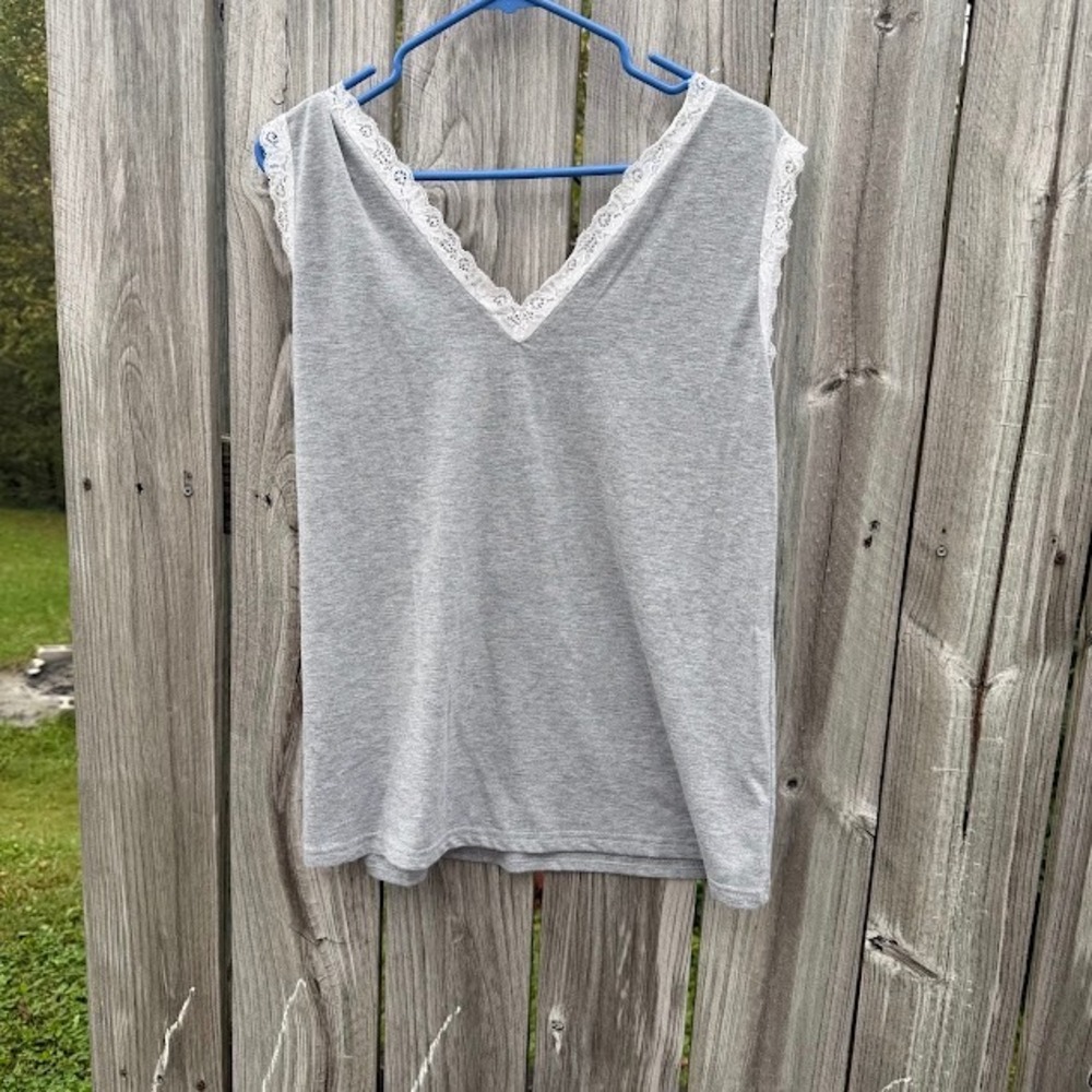 Coquette Fairycore SHEIN Tank Top XL Gray Lace Trim Button Front Sleeveless Top